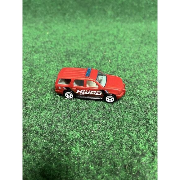 '07 Chevy Tahoe (Red) - Police Pursuit - Hot Wheels Basic Loose (2019) - Picture 1 of 4
